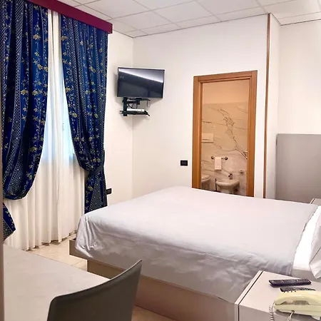 Отель Leonardo 3*