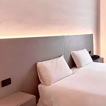 Hotel Leonardo