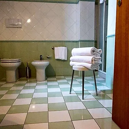 Hotel Leonardo 3*
