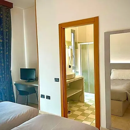 Hotel Leonardo