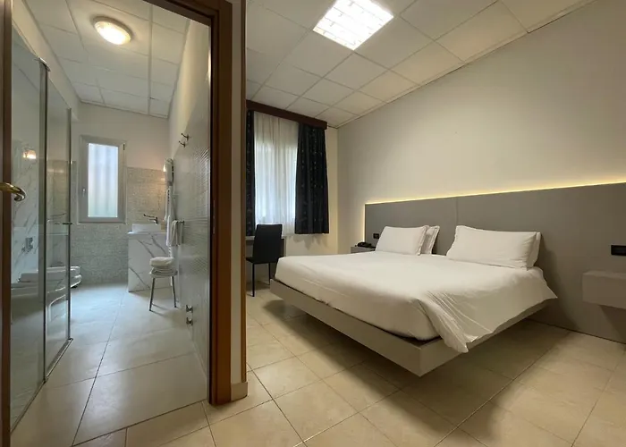 Leonardo 3* Bréscia